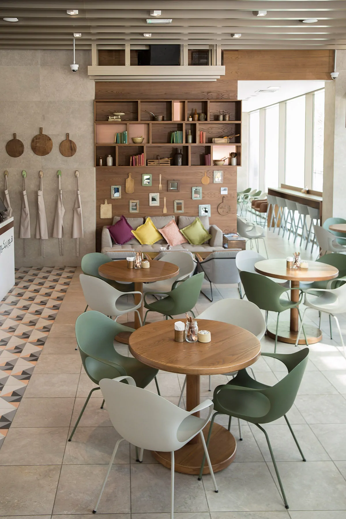 Bakery chairs new arrivals